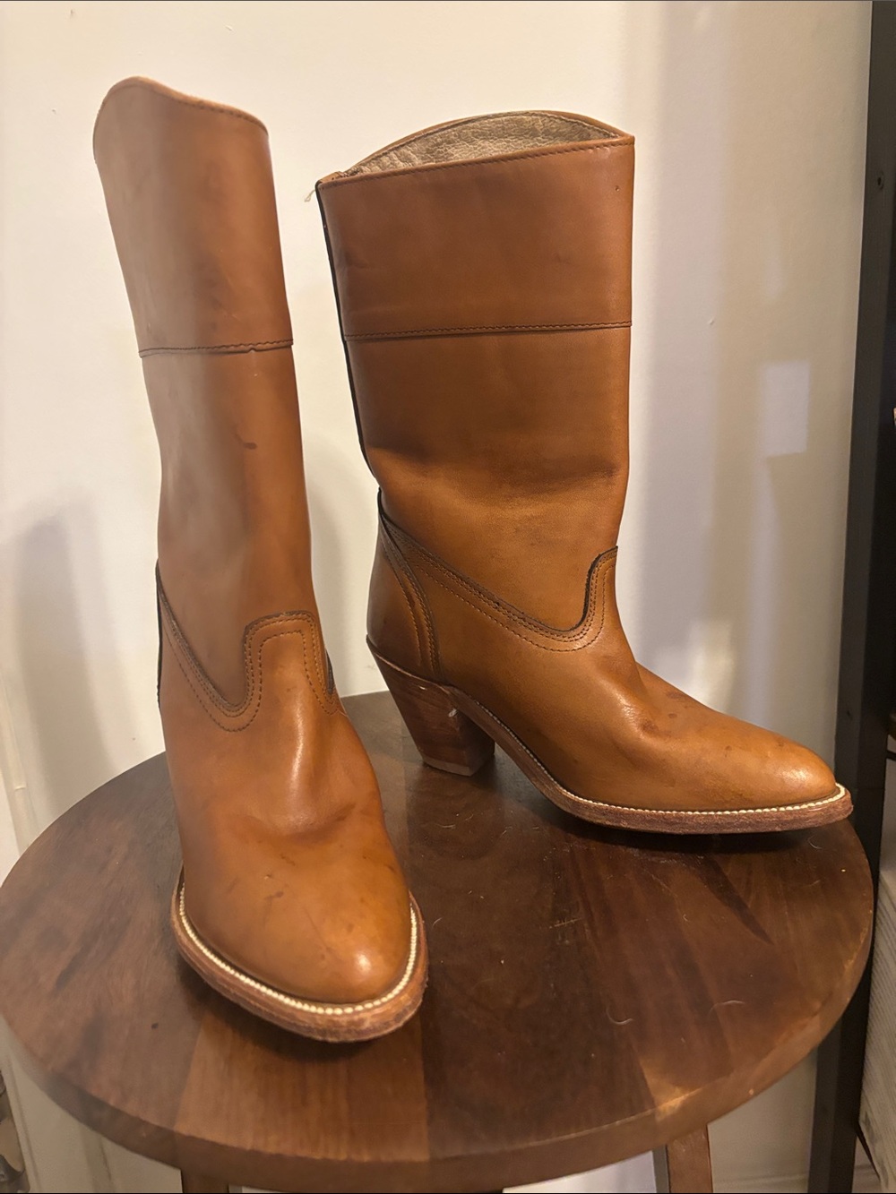 Frye 70s Vintage Tan Leather Mid-Calf Western Boots - Picture 4 of 12